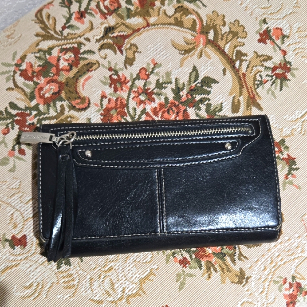 Elegant Black Leather Women's Clutch/Wallet